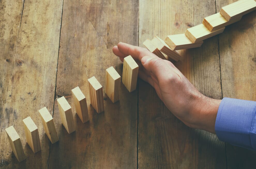 How to Win Over Stakeholders and Get Sign Off. 8 Ideas. 4